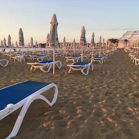 דירה V סאני ביץ'